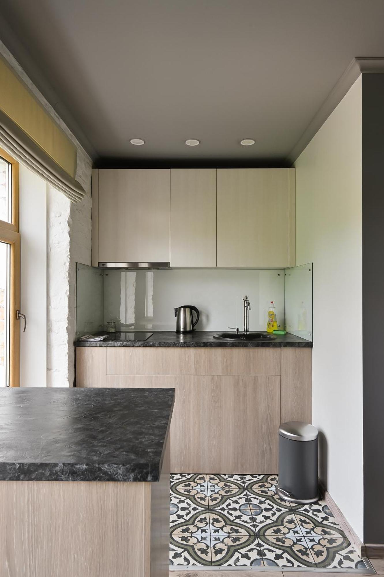 Quiet Loft With Free Parking 公寓